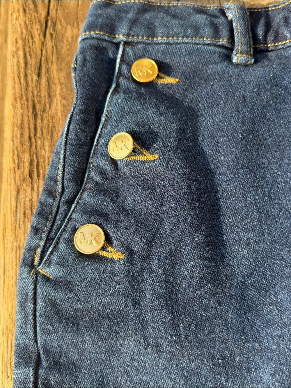 Michael Kors Denim Mini Skirt Women’s Size 6 Dark Wash Sailor Gold Button